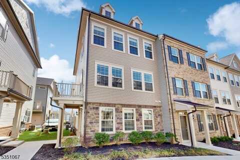 9 Haralson Ct, Livingston, NJ 07039