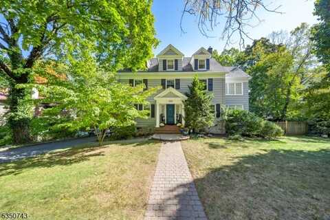 320 N Ridgewood Rd, South Orange, NJ 07079