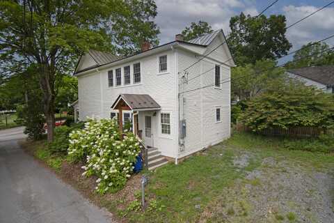 122 Courtney Dr, Lewisburg, WV 24901