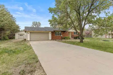 1103 W 31st Ave, Hutchinson, KS 67502