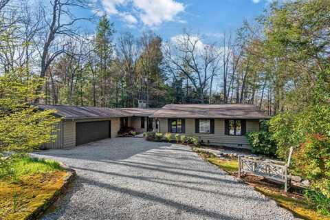 776 Stillmont Circle, Cashiers, NC 28717