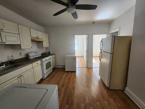 348 AVENUE C, Bayonne, NJ 07002