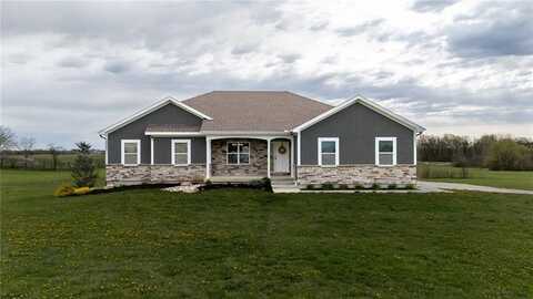 5033 SE Fox Run Road, Lathrop, MO 64465