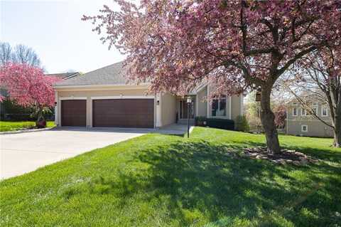 3015 SW 9th Terrace, Lees Summit, MO 64081