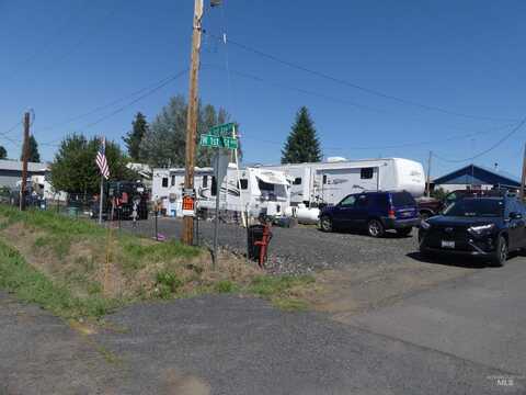 403 W 1st Street, Weippe, ID 83553