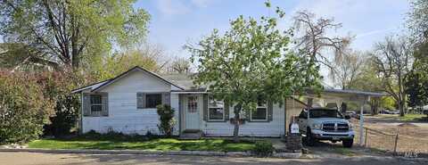 1812 E Oak St, Caldwell, ID 83605