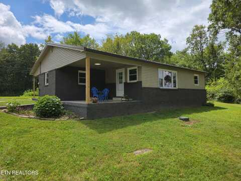 10587 Chestnut Hill Rd, Crab Orchard, TN 37723