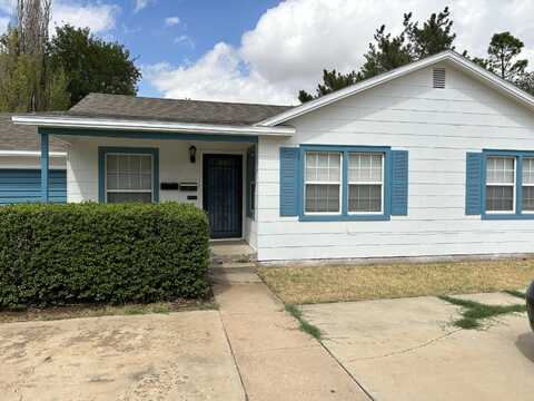 2208 32nd Street, Lubbock, TX 79411