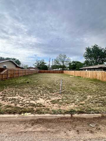 213 E 36th Street, Lubbock, TX 79404