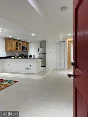1351 MASSACHUSETTS AVE SE ##C, WASHINGTON, DC 20003
