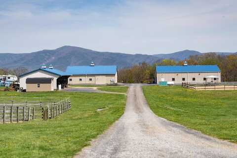 309 Old B&O Rd, Steels Tavern, VA 24476
