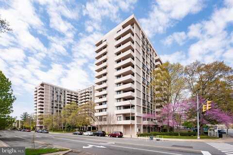 4141 N HENDERSON RD #127, ARLINGTON, VA 22203