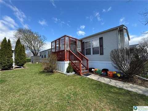 30 Sycamore Drive, Moore, PA 18014