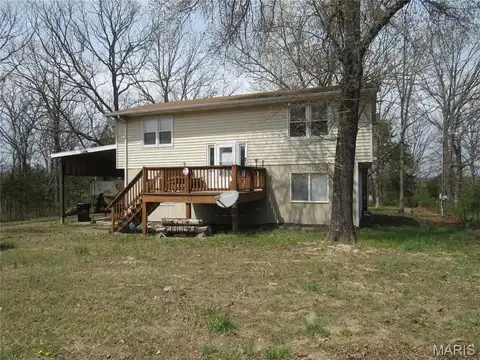 1109 Pawnee Drive, Cuba, MO 65453
