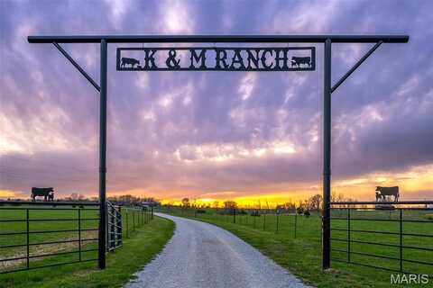 3739 Farm Road 1240, Crane, MO 65633