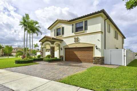 8618 W 33rd Ave, Hialeah, FL 33018