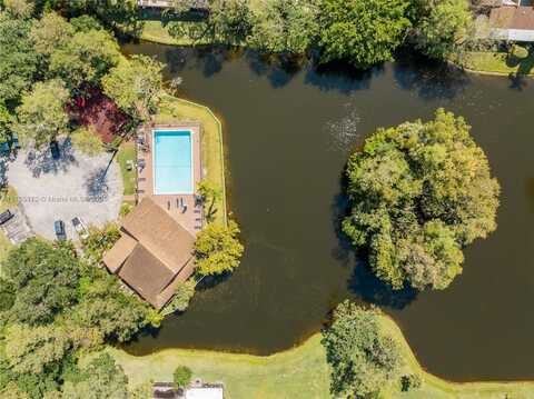 6097 Buckeye Ct, Tamarac, FL 33319