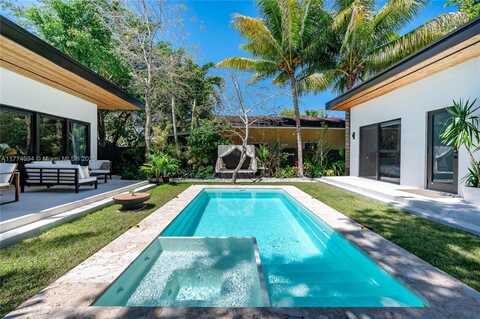 151 NW 44th St, Miami, FL 33127