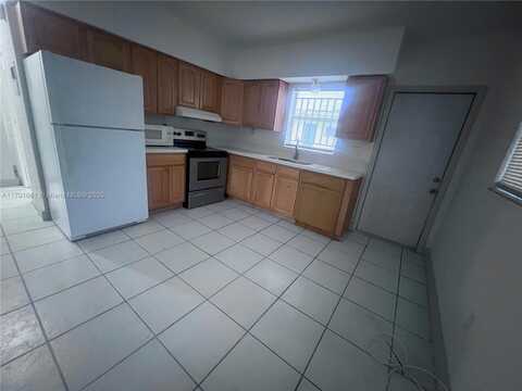 1995 NE 167th St, North Miami Beach, FL 33162