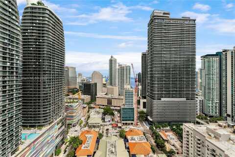 999 SW 1st Ave, Miami, FL 33130