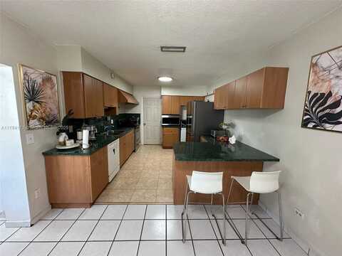 1730 SW 102nd Ave, Miami, FL 33165
