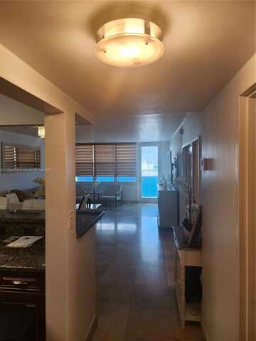 3725 S Ocean Dr, Hollywood, FL 33019