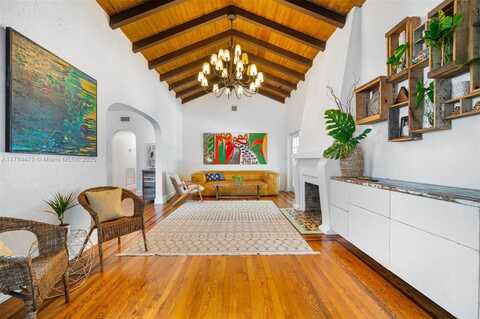 438 Alcazar Ave, Coral Gables, FL 33134