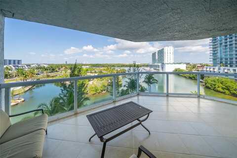 16500 Collins Ave, Sunny Isles Beach, FL 33160
