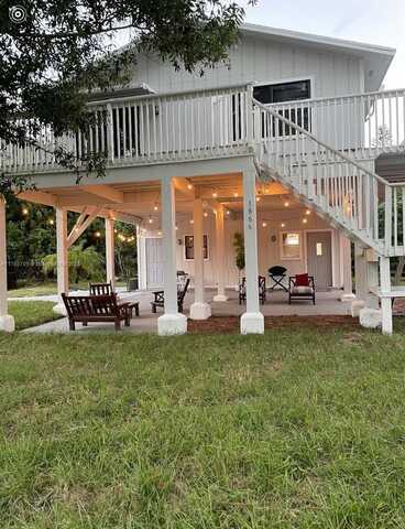 1866 9th Pl, Vero Beach, FL 32960