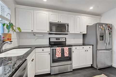 1785 N Andrews Sq, Fort Lauderdale, FL 33311