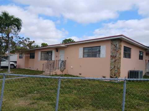 8205 SW 39th St, Miami, FL 33155