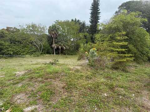 3301 NE 14th Ct, Fort Lauderdale, FL 33304