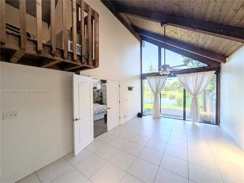 427 N University Dr, Plantation, FL 33324