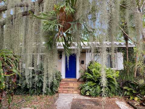 2811 SW 35th Ave, Miami, FL 33133