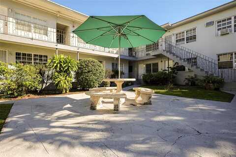 555 SW 16th Ave, Miami, FL 33135