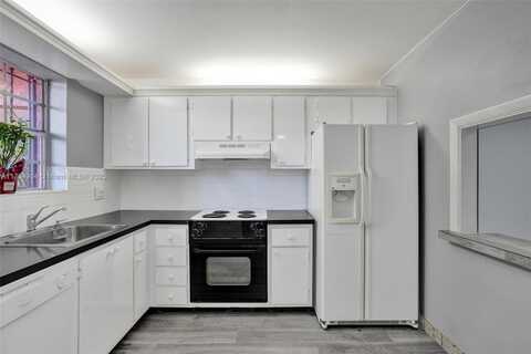 660 Tennis Club Dr, Fort Lauderdale, FL 33311