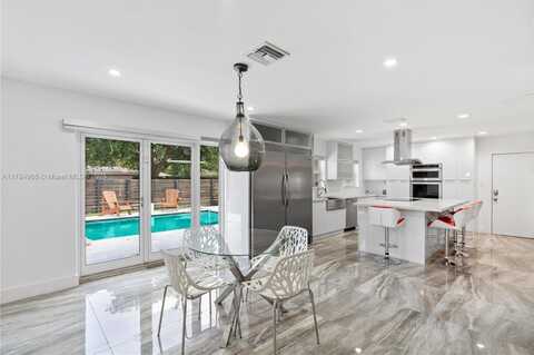 2666 NE 35th Dr, Fort Lauderdale, FL 33308