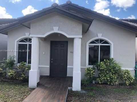 8432 NW 189th St, Hialeah, FL 33015