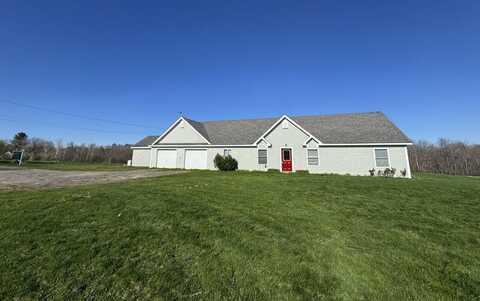 8 Bean Lane, Detroit, ME 04929