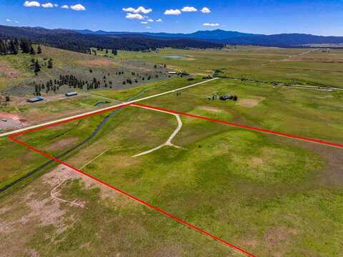 13229 Finlandia Road, Donnelly, ID 83615