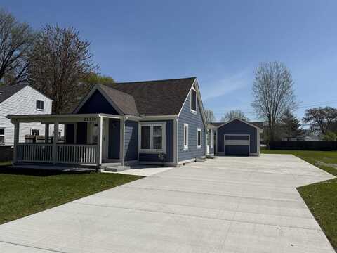 29230 Harding, Roseville, MI 48066