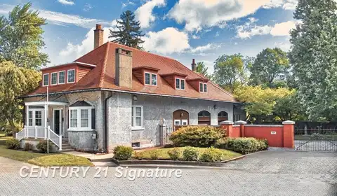 105 Parkwood, Bay City, MI 48706