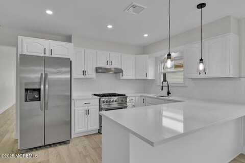 101 Torrey Pines Drive, Toms River, NJ 08757