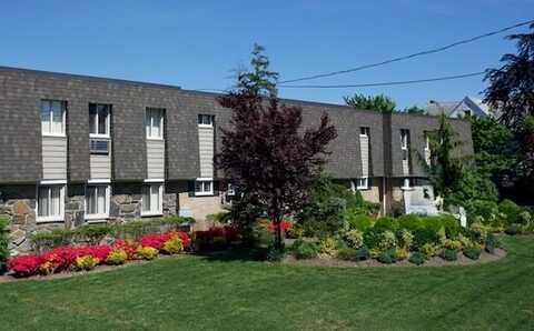 25 N Clinton Avenue, Bay Shore, NY 11706