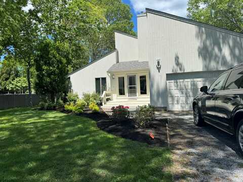 24 Head Of Lots Road, East Quogue, NY 11942