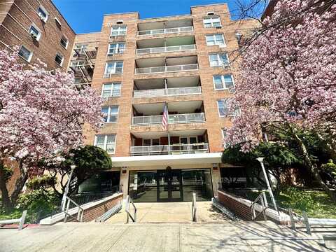 60-11 Broadway, Woodside, NY 11377
