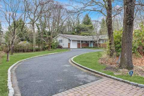 31 Baywood Lane, Bayport, NY 11705