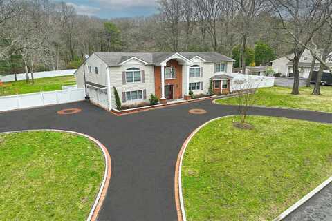 3 Sleepy Lane, Melville, NY 11747