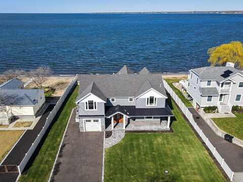 72 Grandview Drive, Shirley, NY 11967
