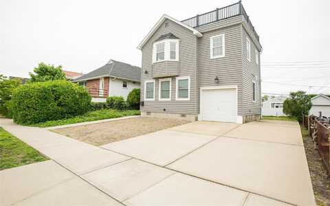 733 E Walnut Street, Long Beach, NY 11561